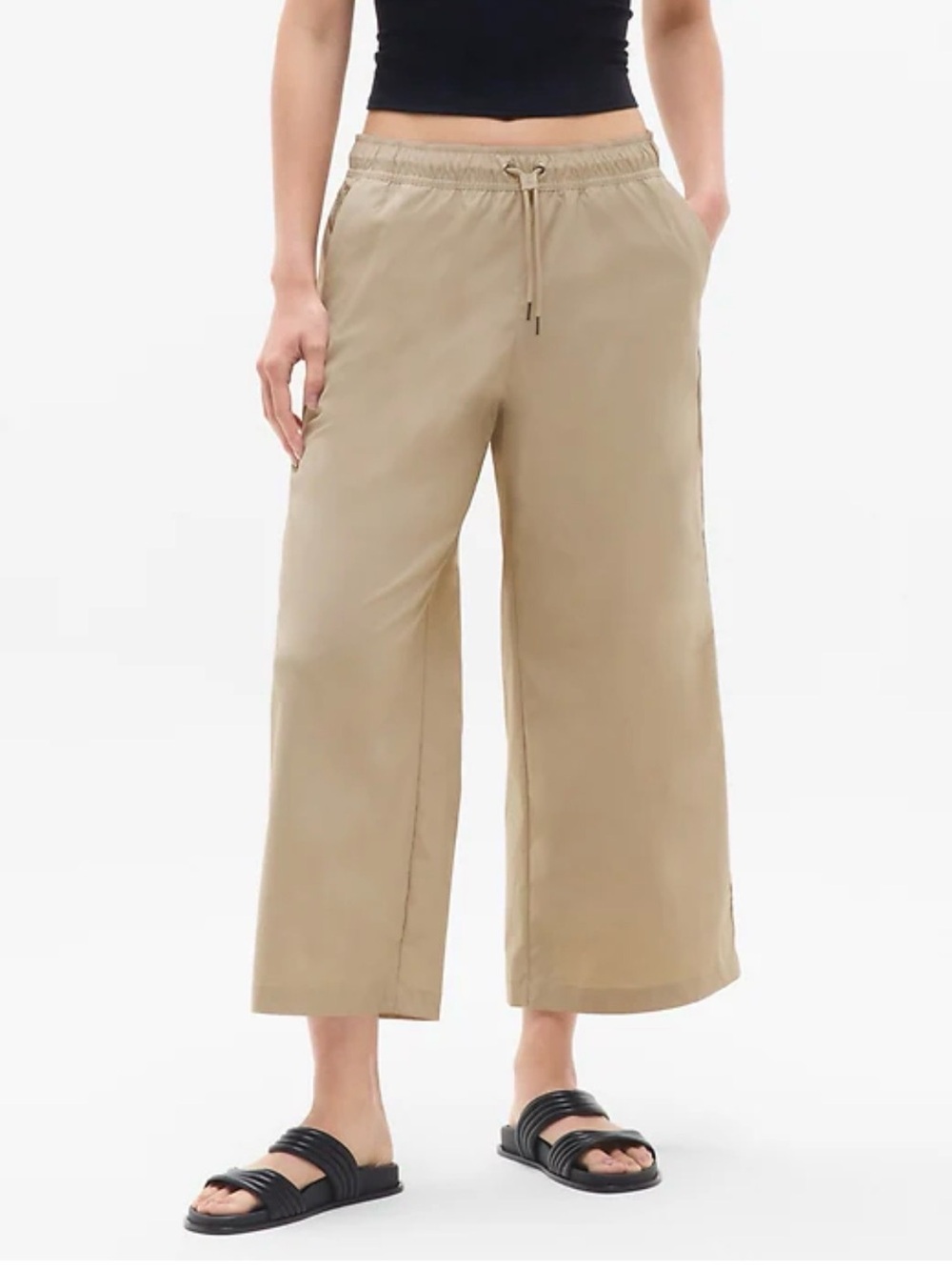Athleta Midday Mid Rise Crop Poplin Pant